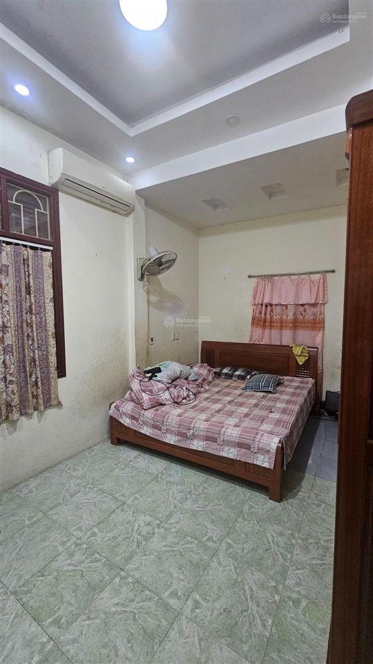 Bán nhà tân mai  ba gác đỗ tận cửa  gần ô tô  sau quy hoạch ra sát mặt đường lớn