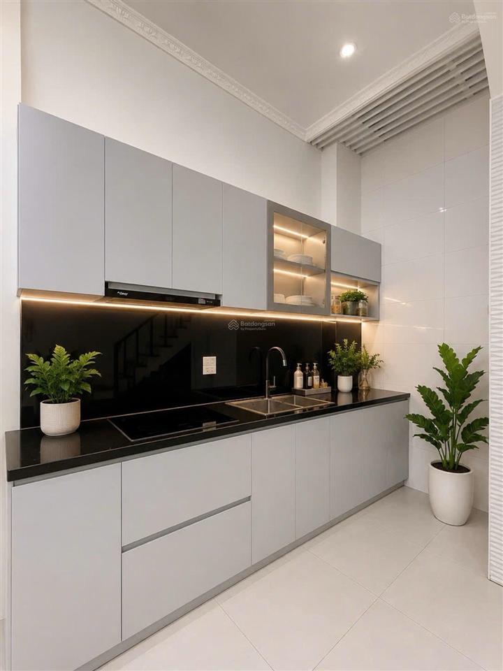 Bán nhà kim giang  phân lô ô tô đỗ cửa  mặt tiền quyền lực  nhà dân xây  dân trí cao