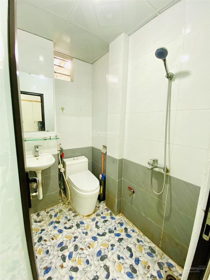 Chính chủ cho thuê phòng di trạch hoài đức khép kín điều hòa nóng lạnh đầy đủ ở luôn giá 2,3 triệu