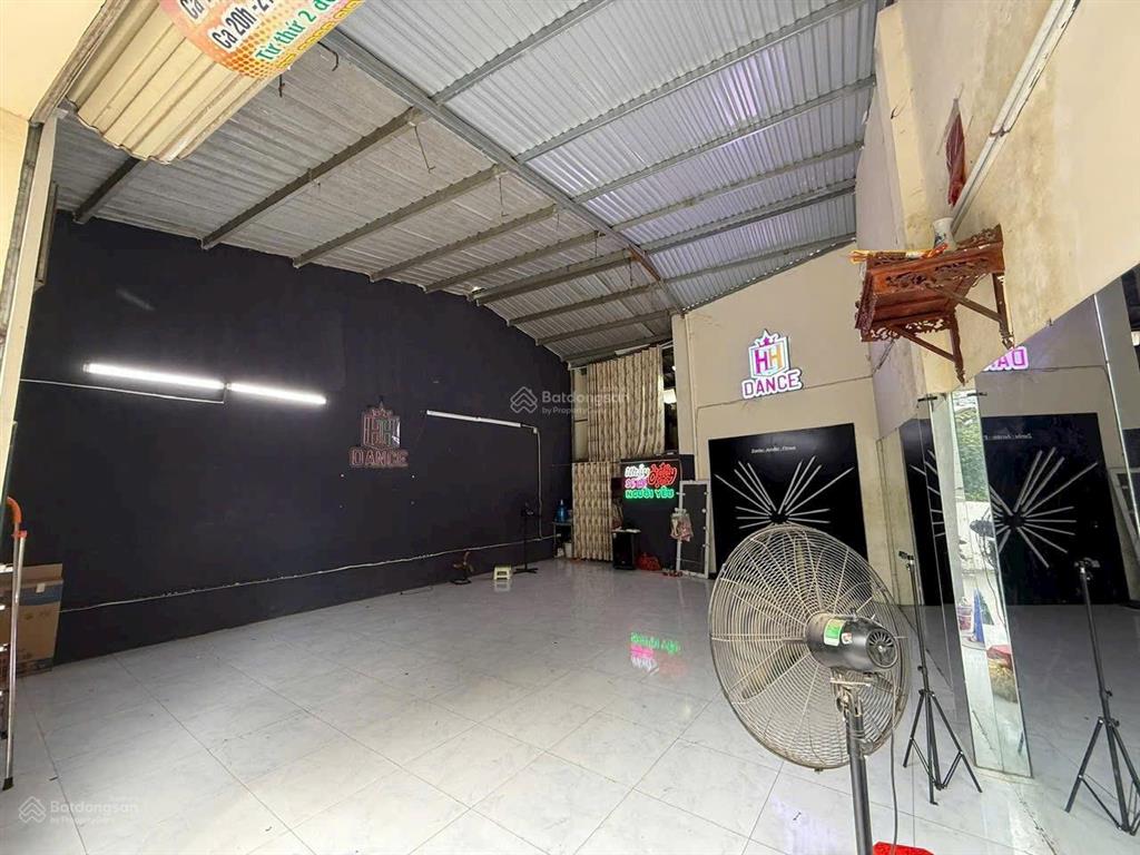Cần bán nhà cấp 4 đức thượng xã hoài đức hà nội diện tích 41,2m2 trục kinh doanh