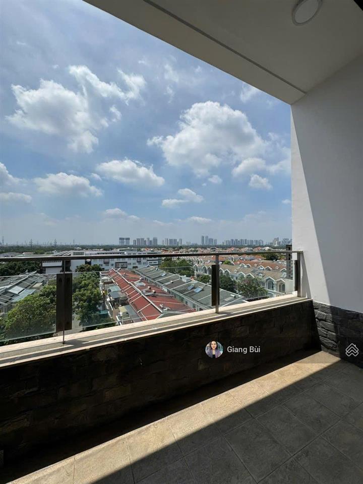 Hiếm có căn tophouse nam khang  phú mỹ hưng bán 121m2 giá tốt.  0903 856 *** ms giang