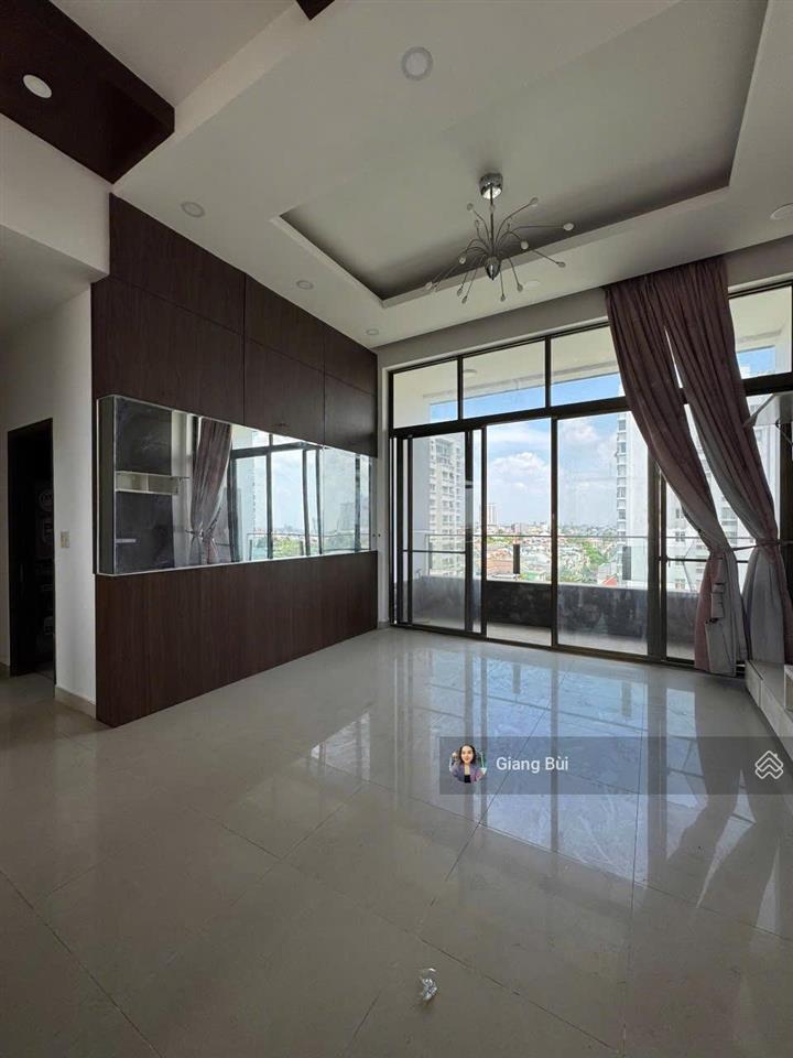 Hiếm có căn tophouse nam khang  phú mỹ hưng bán 121m2 giá tốt.  0903 856 *** ms giang