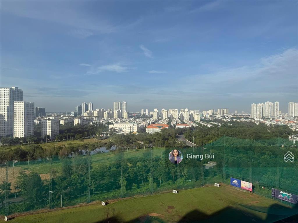 Cần tiền bán gấp căn hộ green valley, 128m2 căn góc view sân golf.  0903 856 *** ms giang