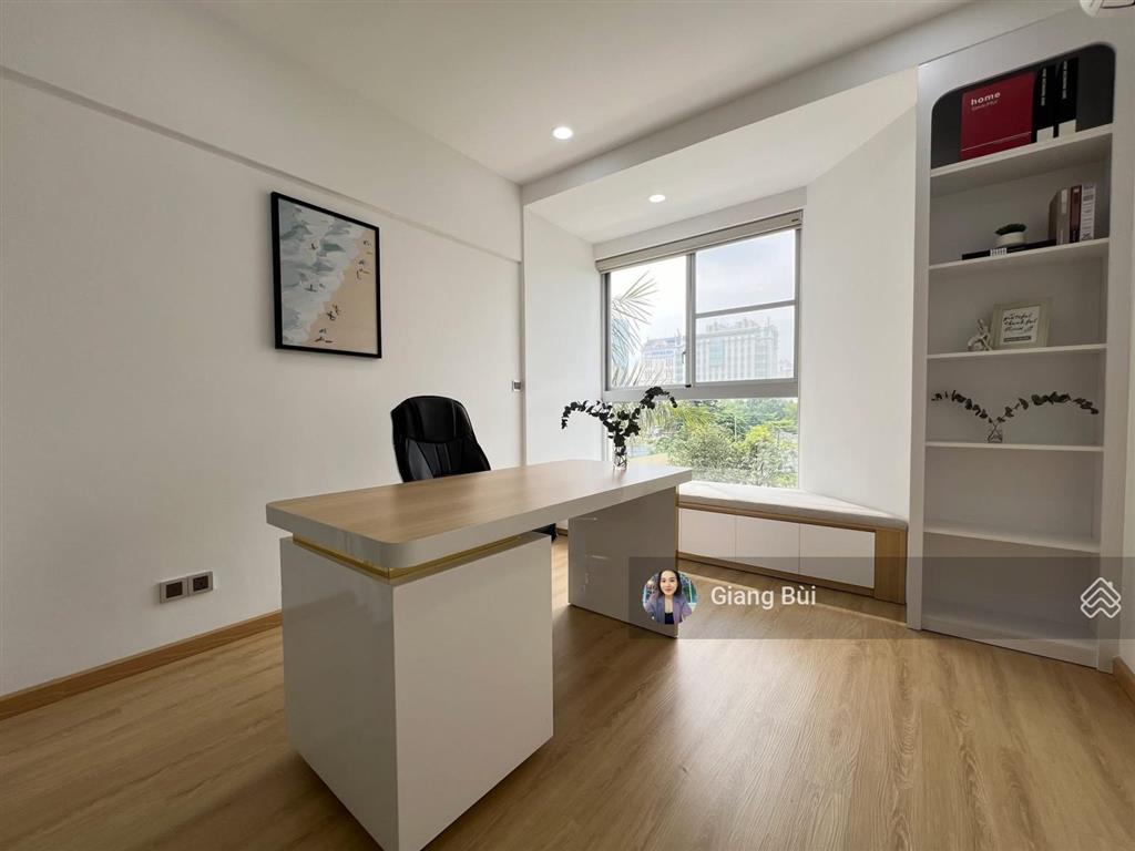 Bán căn hộ scenic valley 155m² 4pn 3wc nhà đẹp, giá chỉ 9,5 tỷ.  0903 856 *** ms giang
