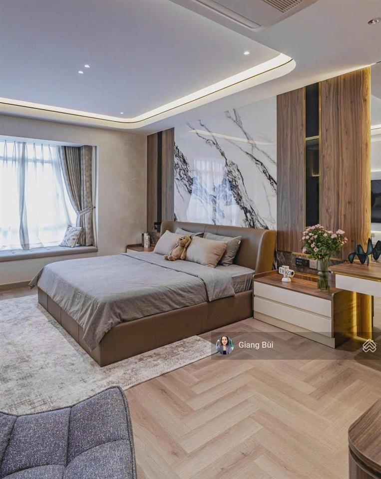 Cho thuê căn hộ cao cấp riverside residence 180m2  nội thất như hình.  0903 856 *** ms giang