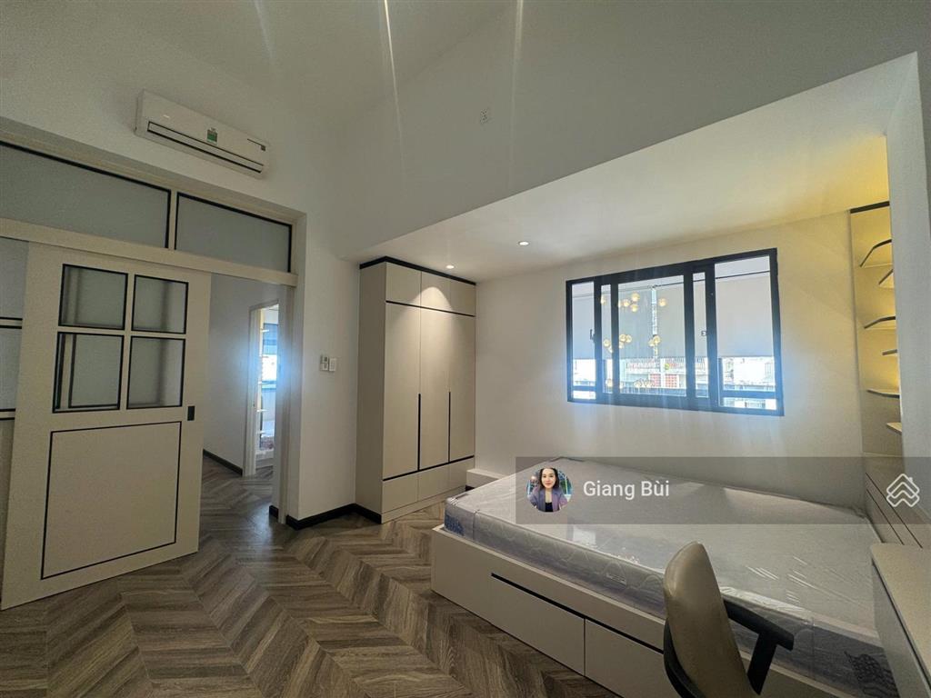 Cần bán penthouse cao cấp hưng vượng 2 178m2 căn góc view công viên thoáng, nội thất đẹp  cao cấp