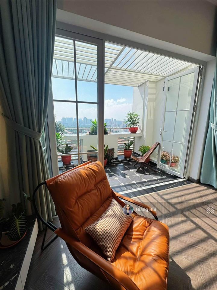 Bán gấp căn penthouse park view pmh nhà đẹp, giá tốt.  0903 856 *** ms giang