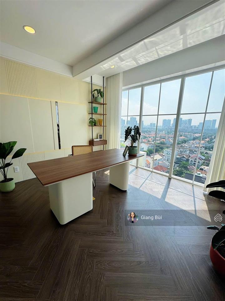 Cho thuê penthouse park view nhà đẹp, view đẹp.  0903 856 *** ms giang