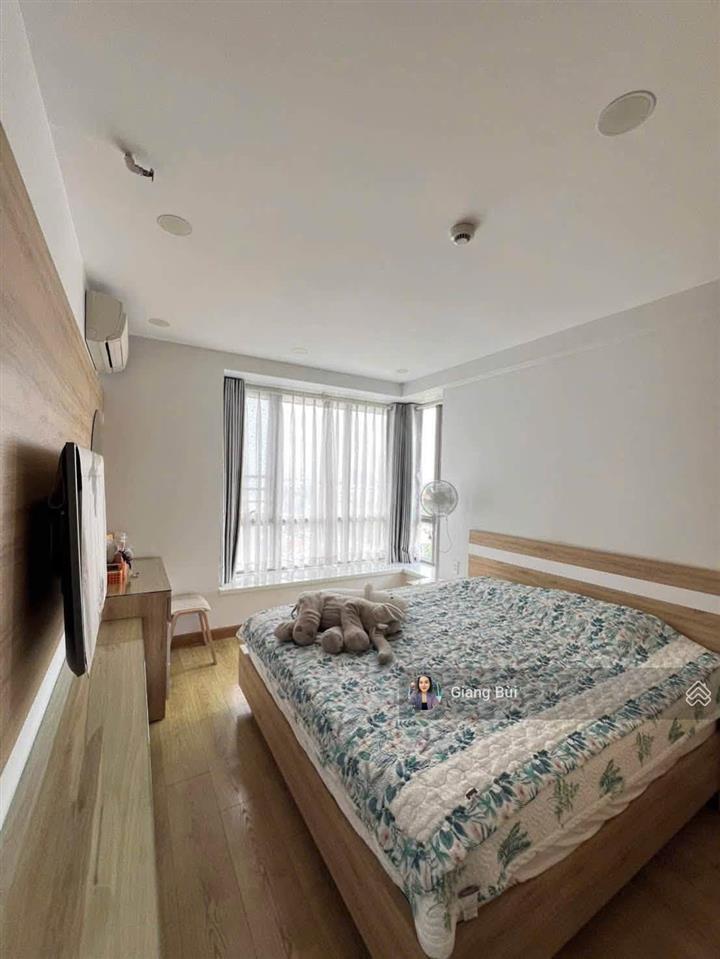 Bán căn hộ hưng phúc 1  98m2 3pn view biệt thự, ô xe, giá cực tốt.  0903 856 *** ms giang
