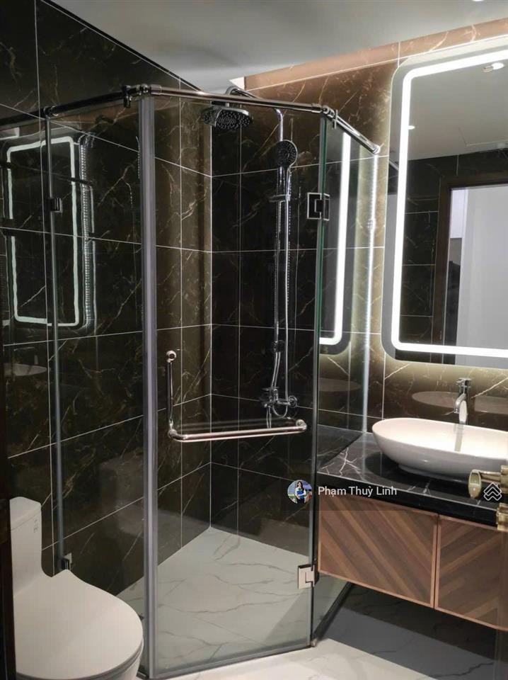 Cho thuê gấp căn studio full nội thất cao cấp tại dojidaimond crown