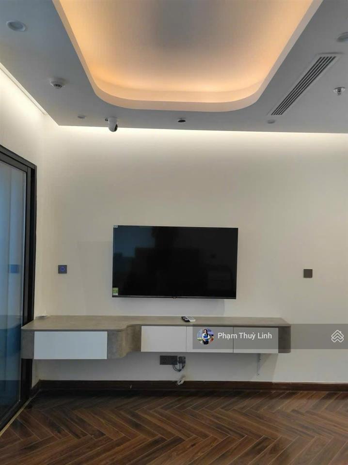 Cho thuê gấp căn studio full nội thất cao cấp tại dojidaimond crown