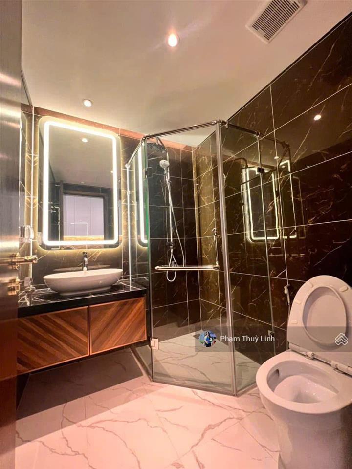 Cho thuê studio diamond crown doji không nội thất có sẵn bếp điều hòa giá 7 triệu bao phí quản lý