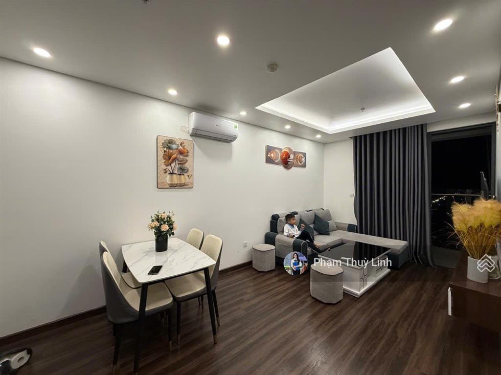 Cho thuê căn 2 phòng ngủ full đồ hoàng huy grand tower sở dầu giá 9 triệu bao phí
