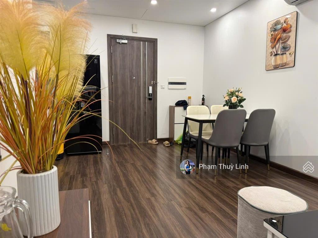 Cho thuê căn 2 phòng ngủ full đồ hoàng huy grand tower sở dầu giá 9 triệu bao phí