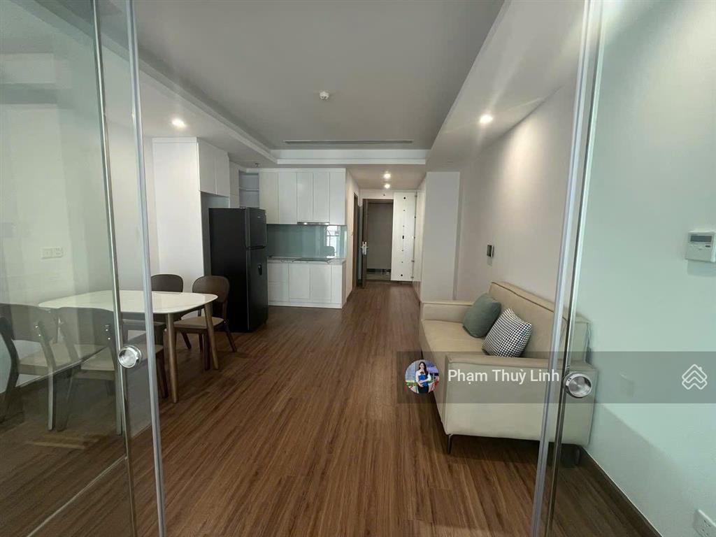Cho thuê căn 1 phòng ngủ full đồ brg hilton giá 10 triệu bao phí quản lý.  0936 779 ***