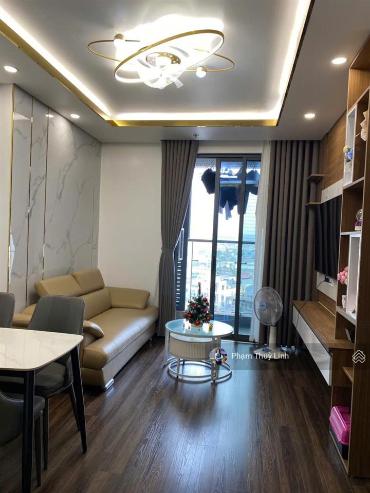 Cho thuê căn 2 ngủ 2 vệ sinh full đồ hoàng huy grand tower giá 8 triệu bao phí quản lý