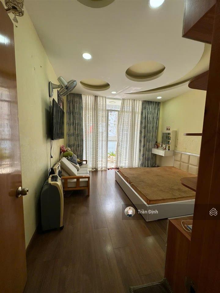 Chính nhà bán nhà sát bên đặng thùy trâm  nhà mới 6 tầng có thang máy  sẳn phòng 10pn master