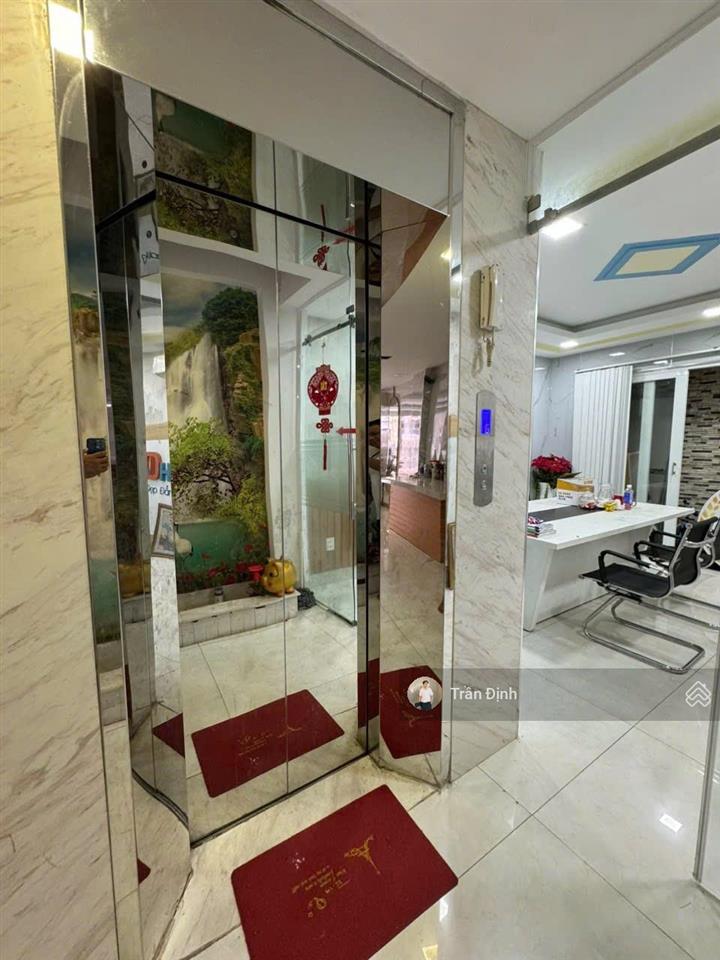 Chính nhà bán nhà sát bên đặng thùy trâm  nhà mới 6 tầng có thang máy  sẳn phòng 10pn master