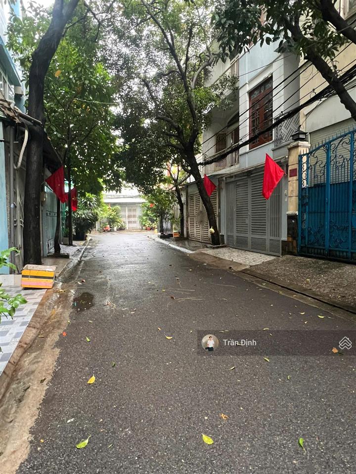 Bán nhà vị trí siêu khan hiếm bùi đình túy  khu cư xá công an  tương lại sát bên rạch xuyên tâm.