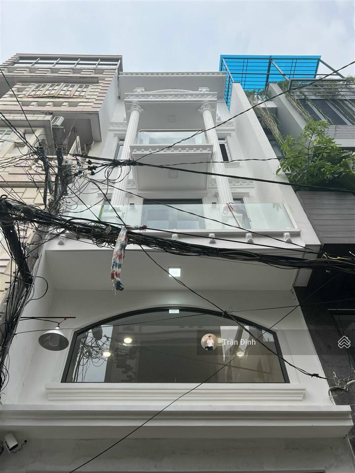 Bán nhà khu compound chỉ khoảng 10 căn tại hoàng hoa thám  nhà 5 tầng kiên cố  ô tô đỗ trước cửa