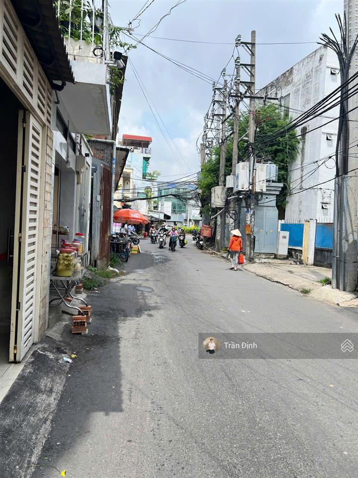 Lô góc 2mt bùi hữu nghĩa kế q1  ngang bề thế 5,2m  quy mô xây hầm 7 tầng  ngay rạch xuyên tâm.