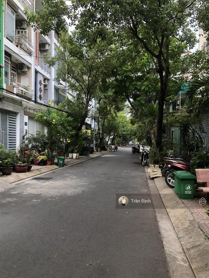 Ngay cổng đh văn lang  nhà 4 tầng hiện đại  ngang bề thế 4,5m  hàng hiếm phân khúc 11,5 tỷ