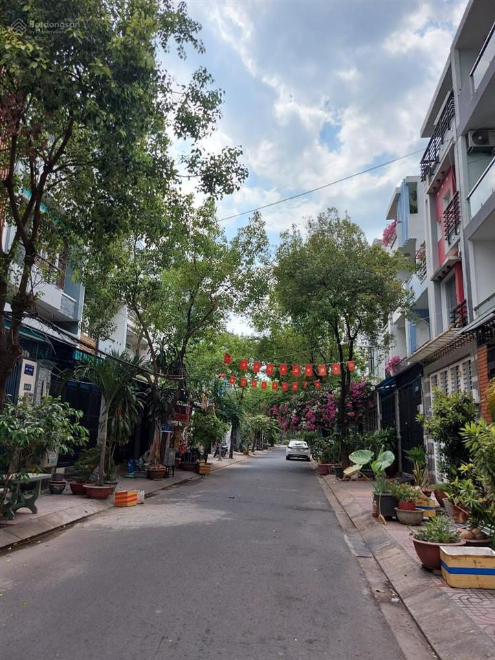 Nhà phát mãi ngân hàng khu đặng thùy trâm vị trí sát đại học văn lang, kết cấu 4 tầng!