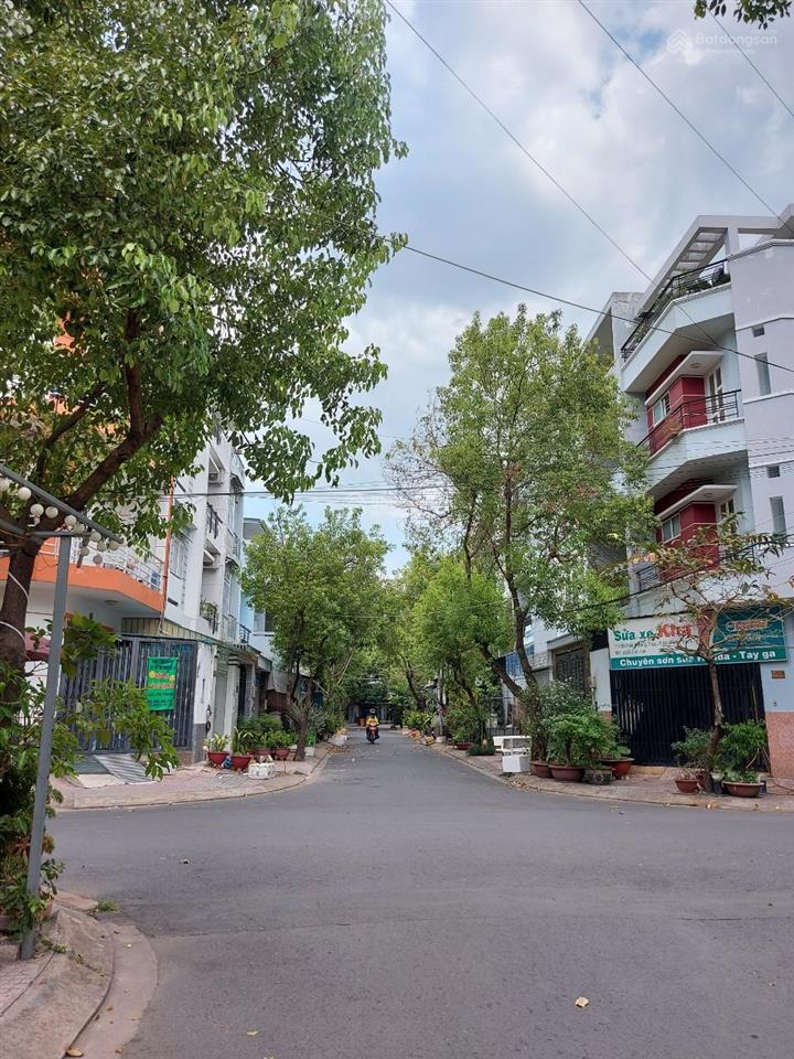 Nhà phát mãi ngân hàng khu đặng thùy trâm vị trí sát đại học văn lang, kết cấu 4 tầng!
