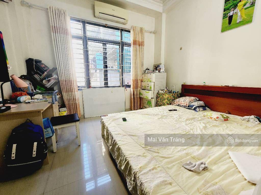 Chỉ 8.7 tỷ!bán gấp nhà phú đôtừ liêmdân xây 2 thoáng,06 phòng ngủ,40m ra mặt phố ô tô tránh