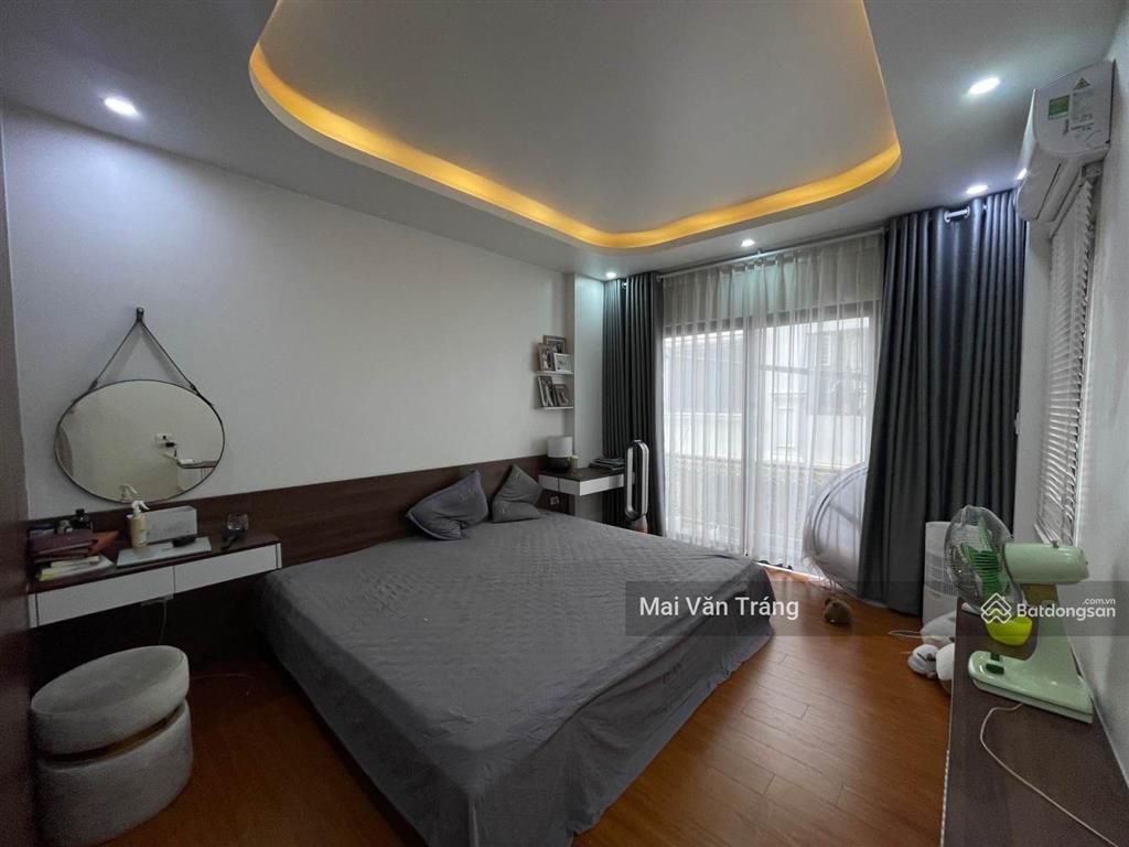 Bán gấp nhà bắc từ liêm 9.4 tỷlô góc siêu thoáng 6 tầng thang mayngõ thông ô tô tránh vào nhà