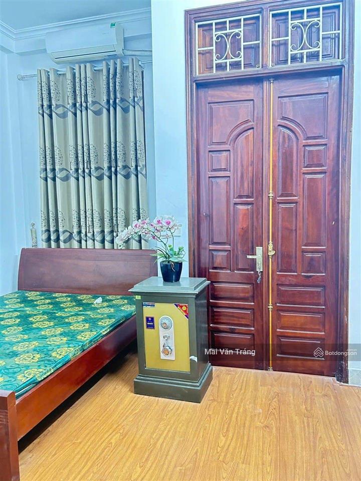 Hơn 9 tỷ! bán nhà mễ trì từ liêm, ô tô 5 tạ đỗ cửa, dân xây 42m x 4t, sổ đẹp hoa hậu