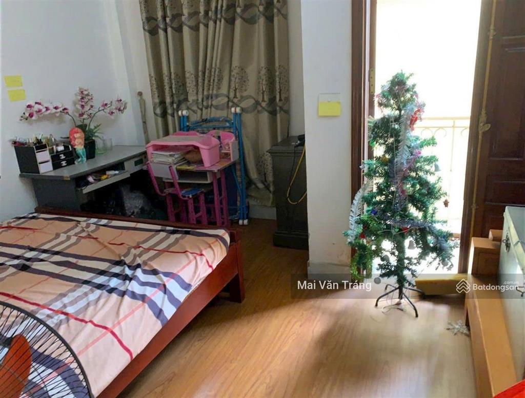 Hơn 9 tỷ! bán nhà mễ trì từ liêm, ô tô 5 tạ đỗ cửa, dân xây 42m x 4t, sổ đẹp hoa hậu