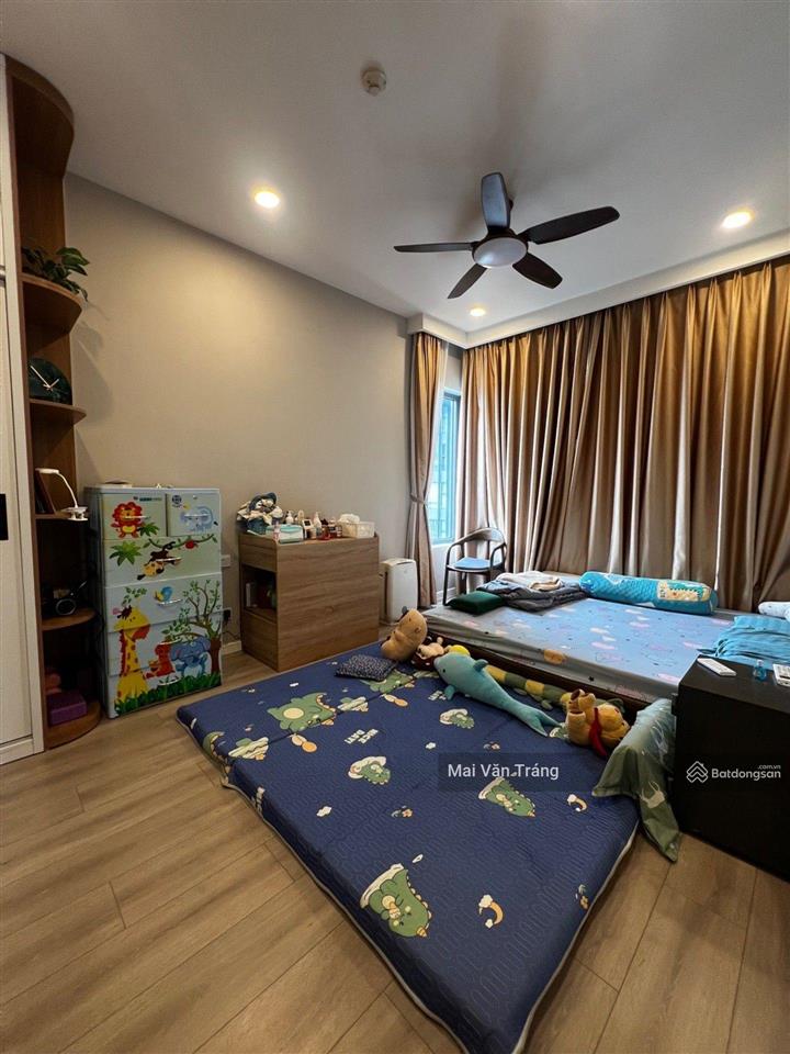 Chính chủ bán gấp chung cư xuân la tây hồ mặt phố võ chí công 60m202 ngủ full nội thất 5.2 tỷ
