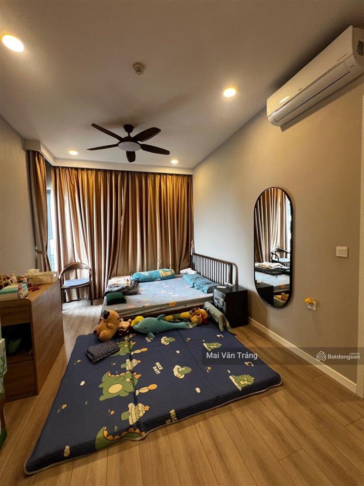 Chính chủ bán gấp chung cư xuân la tây hồ mặt phố võ chí công 60m202 ngủ full nội thất 5.2 tỷ