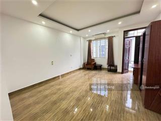 Bán gấp nhà trần bình cầu giấy, 33m2x6t, ngõ rộng 2,5m gần ô tô  chỉ 7,05 tỷ