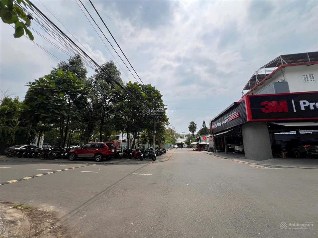 Lô đất biệt thự đẹp ngay cổng sau kđt vạn phúc, thủ đức