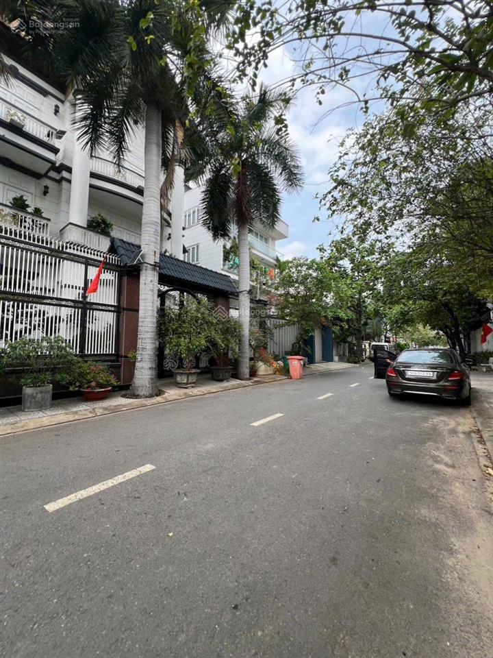 Lô đất biệt thự đẹp ngay cổng sau kđt vạn phúc, thủ đức