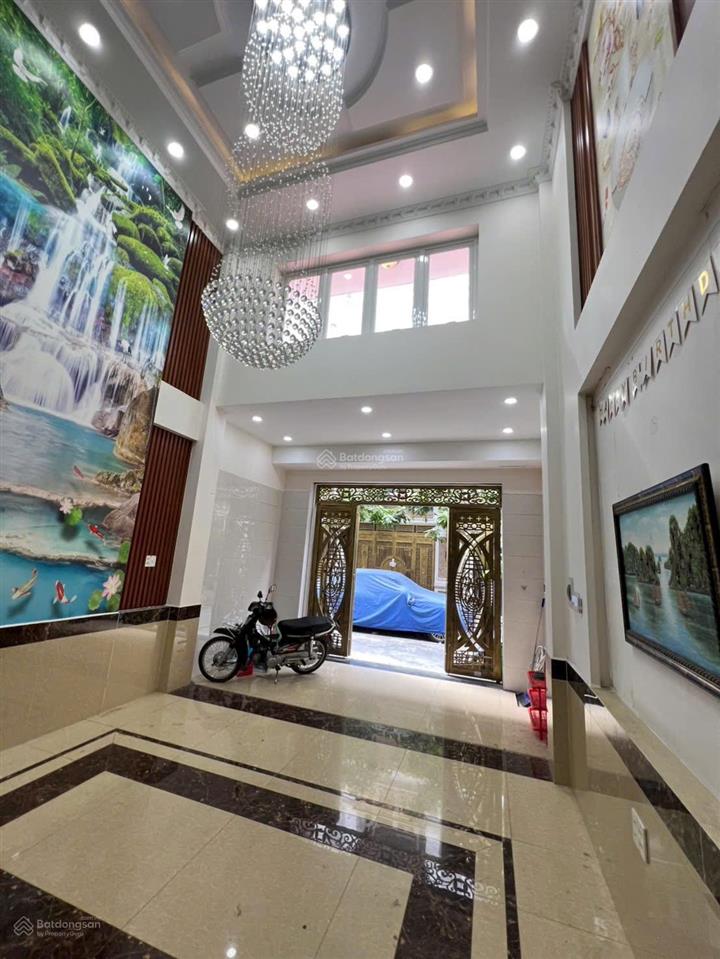 Nhà 5 tầng khu dân cư lộc vừng ngay quốc lộ 13, vị trí vàng