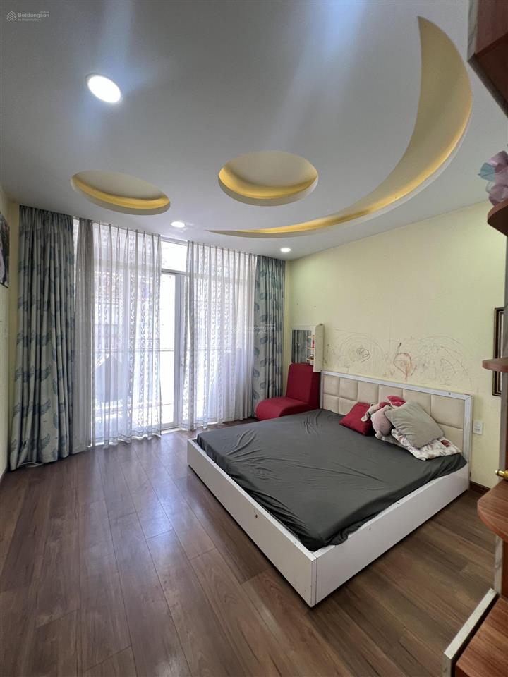 Siêu phẩm 6 tầng thang máy xịn sát phạm văn đồng, dòng tiền ngon 13,5 tỷ chốt ngay
