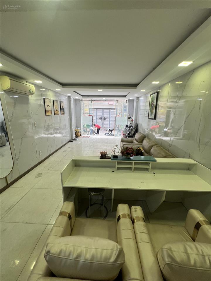 Siêu phẩm 6 tầng thang máy xịn sát phạm văn đồng, dòng tiền ngon 13,5 tỷ chốt ngay