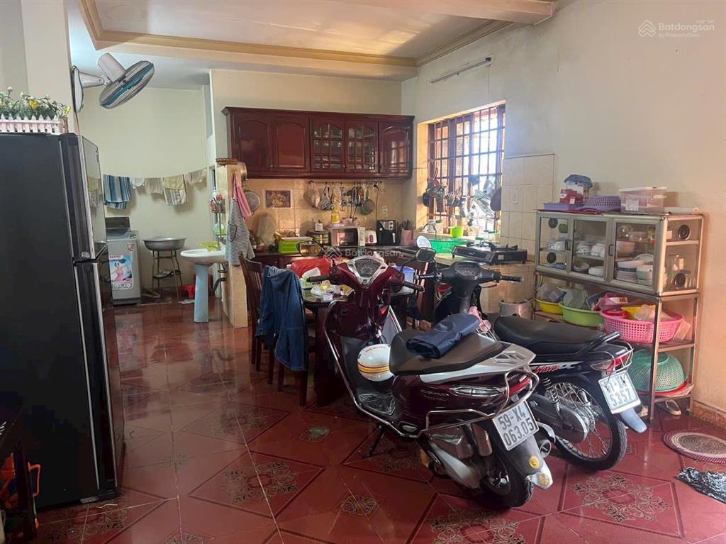 Chủ cần tiền giải quyết công việc bán nhanh biệt thự tâm huyết 210m2 góc hai mặt tiền quận 9