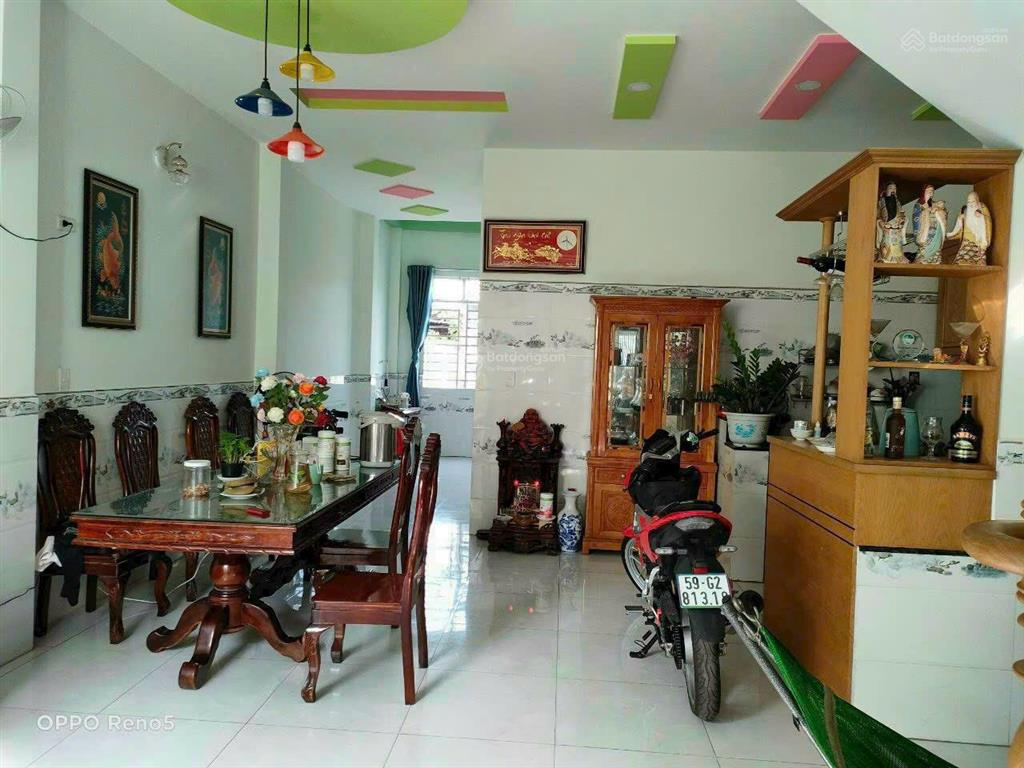 Chủ cần tiền giải quyết công việc bán nhanh biệt thự tâm huyết 210m2 góc hai mặt tiền quận 9