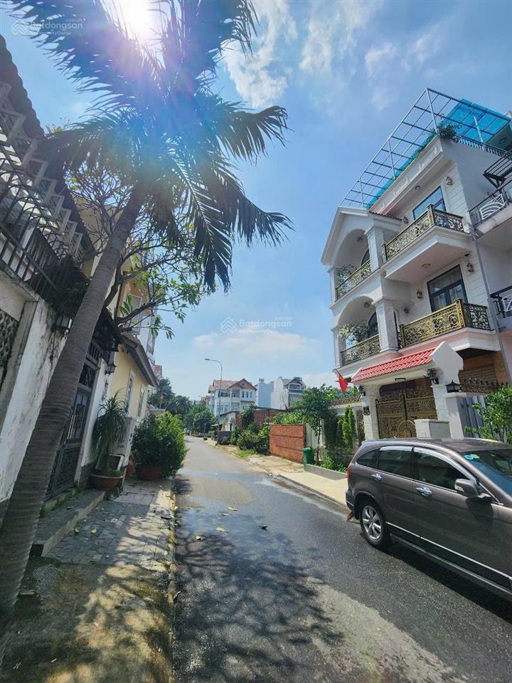Biệt thự ven sông hiệp bình chánh  132m  gara ô tô  giá chỉ 17 tỷ