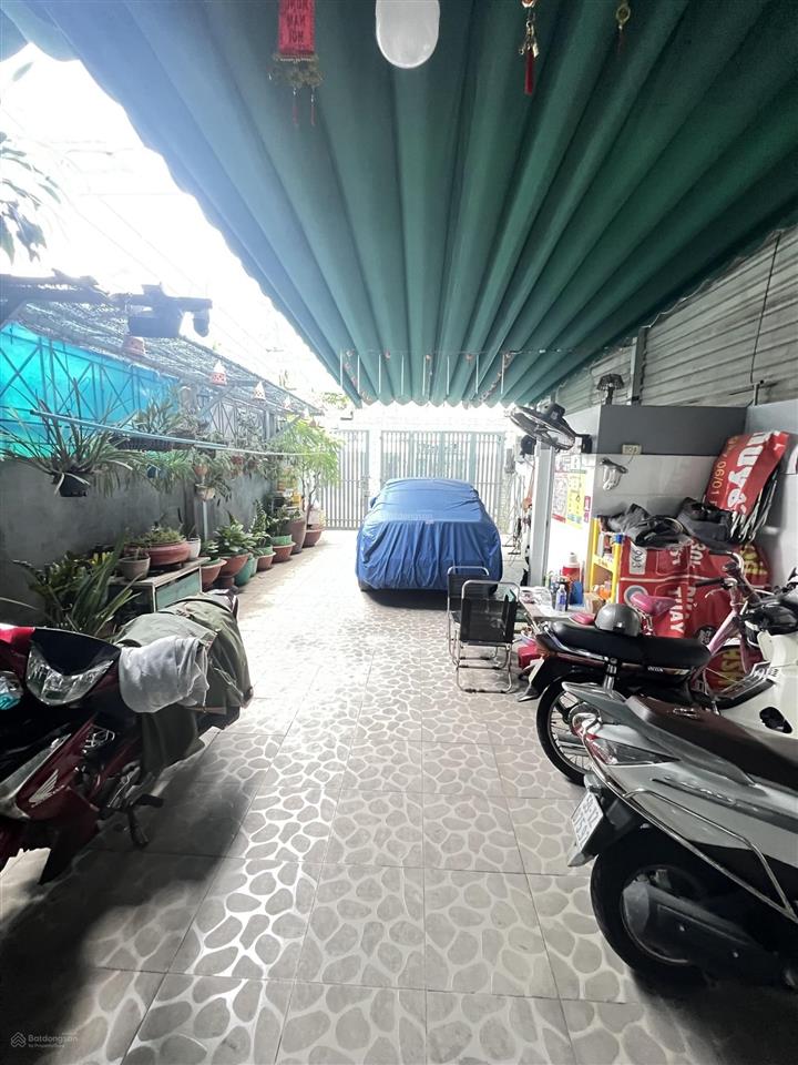 Chủ cần bán biệt thự 3 tầng ngay tttm gigamall phạm văn đồng, hbc, thủ đức cách sông chỉ 200m