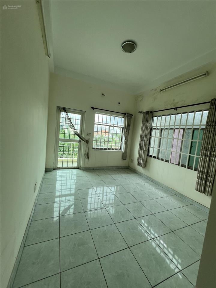 Giảm ngay 1 tỷ biệt thự 4 tầng nguyễn duy trinh quận 9, sát cầu xây dựng ngay kdc bách khoa 505m2