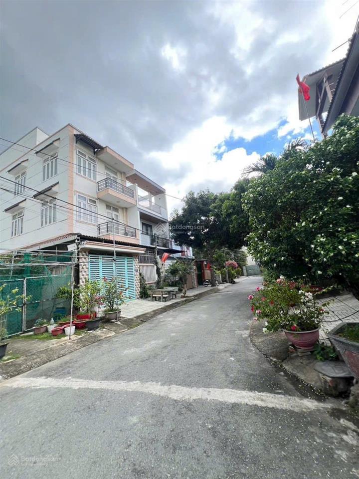 Cần bán gấp, nền đất khu văn phòng chính phủ hẻm 389 quốc lộ 13 121 m2 giá chỉ 10,5 tỷ