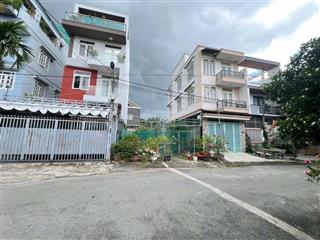 Cần bán gấp, nền đất khu văn phòng chính phủ hẻm 389 quốc lộ 13 121 m2 giá chỉ 10,5 tỷ