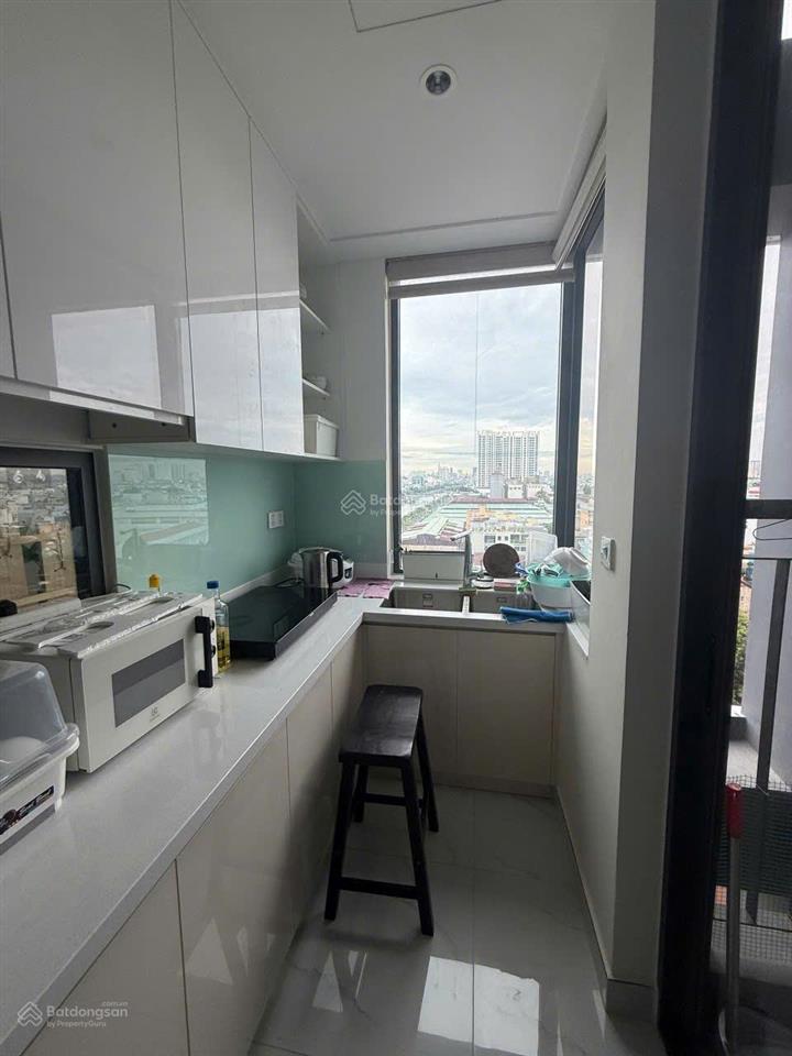 Bán nhanh căn 68m2 2pn 2wc view q1 full nội thất giá 4,5 tỷ nhận nhà ở được ngay  0888 333 ***