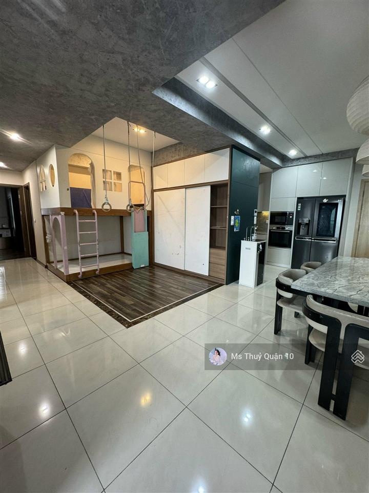 Cho thuê cc 3pn, 2wc, 139m2 tại hado centrosa garden, đường 3/2, giá tốt chỉ với 32 triệu vnd