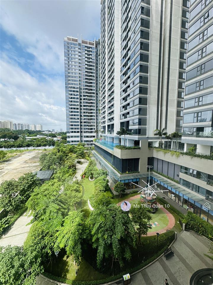 Hàng ngộp kingdom101 căn 78m căn góc 2 view thoáng